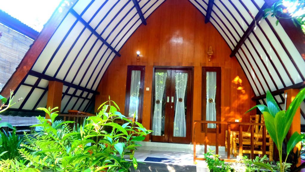 Ina Gili Guesthouse Гілі-Аїр Екстер'єр фото