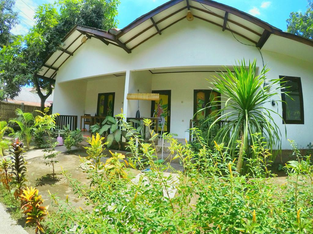 Ina Gili Guesthouse Гілі-Аїр Екстер'єр фото