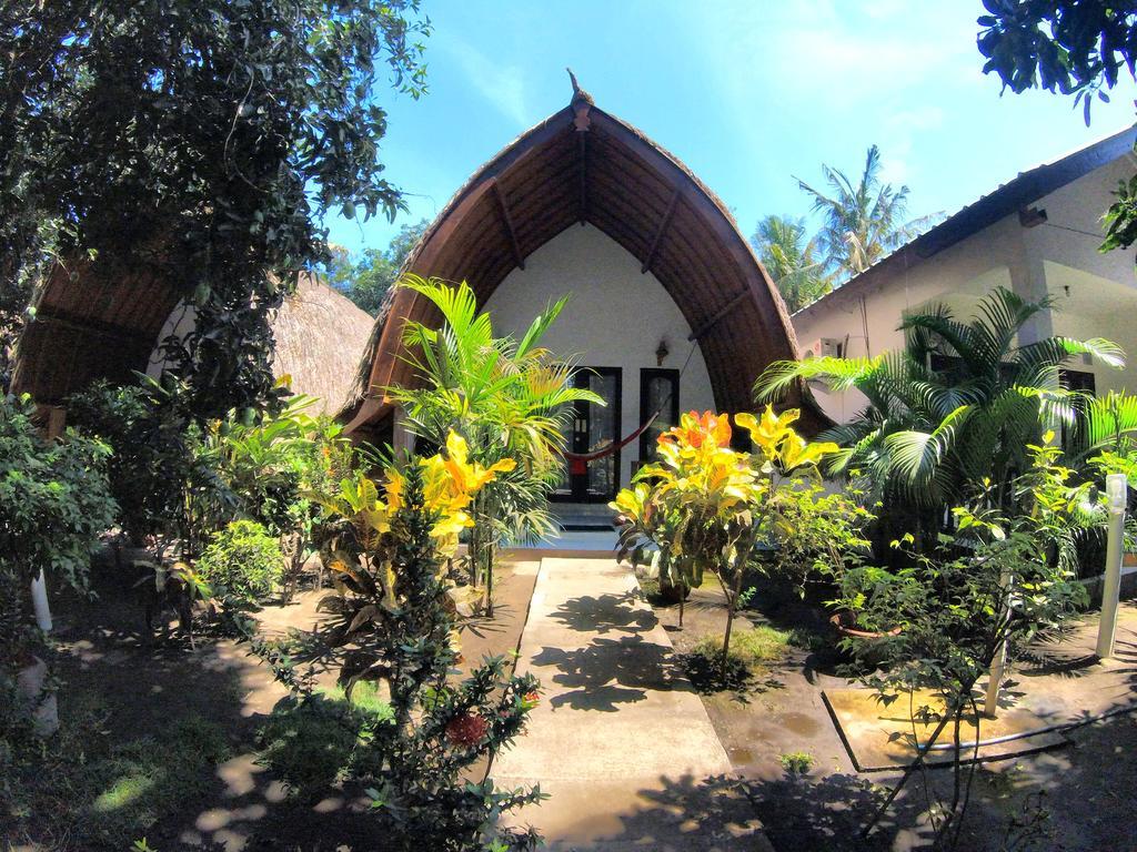 Ina Gili Guesthouse Гілі-Аїр Екстер'єр фото