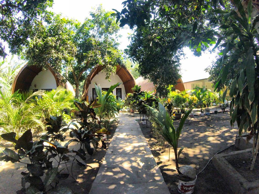 Ina Gili Guesthouse Гілі-Аїр Екстер'єр фото