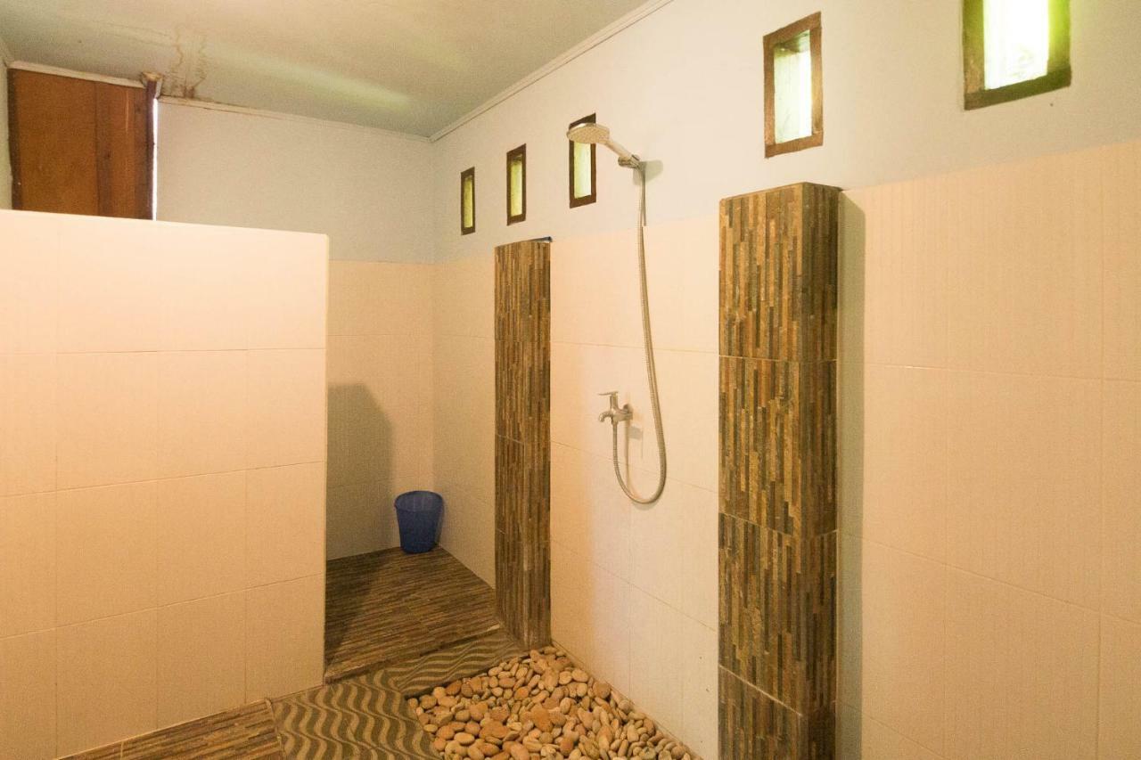Ina Gili Guesthouse Гілі-Аїр Екстер'єр фото